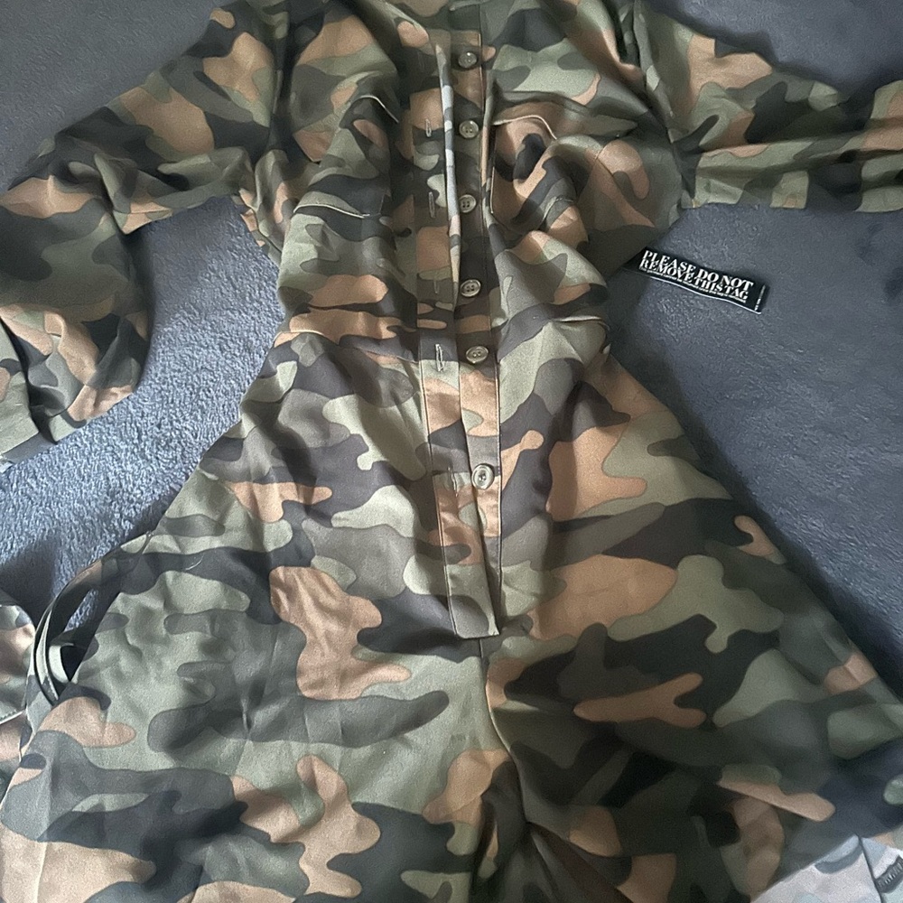 NWT camp print romper